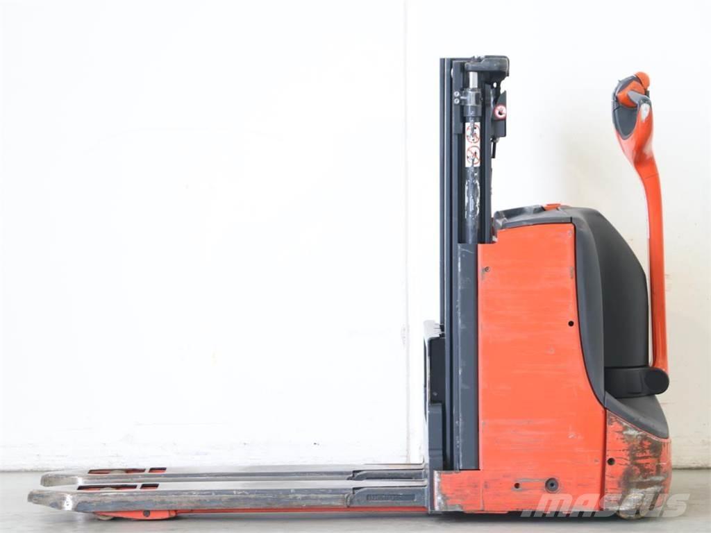 Linde D08/1160-00 Apiladores eléctricos