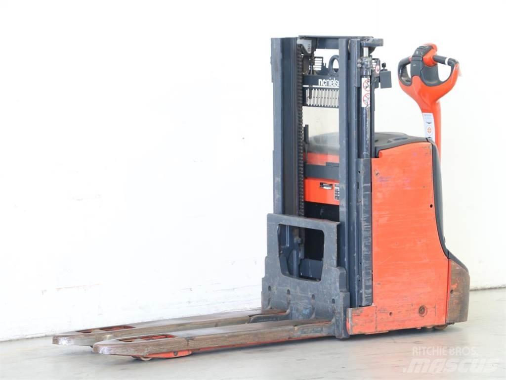 Linde D08/1160-00 Apiladores eléctricos