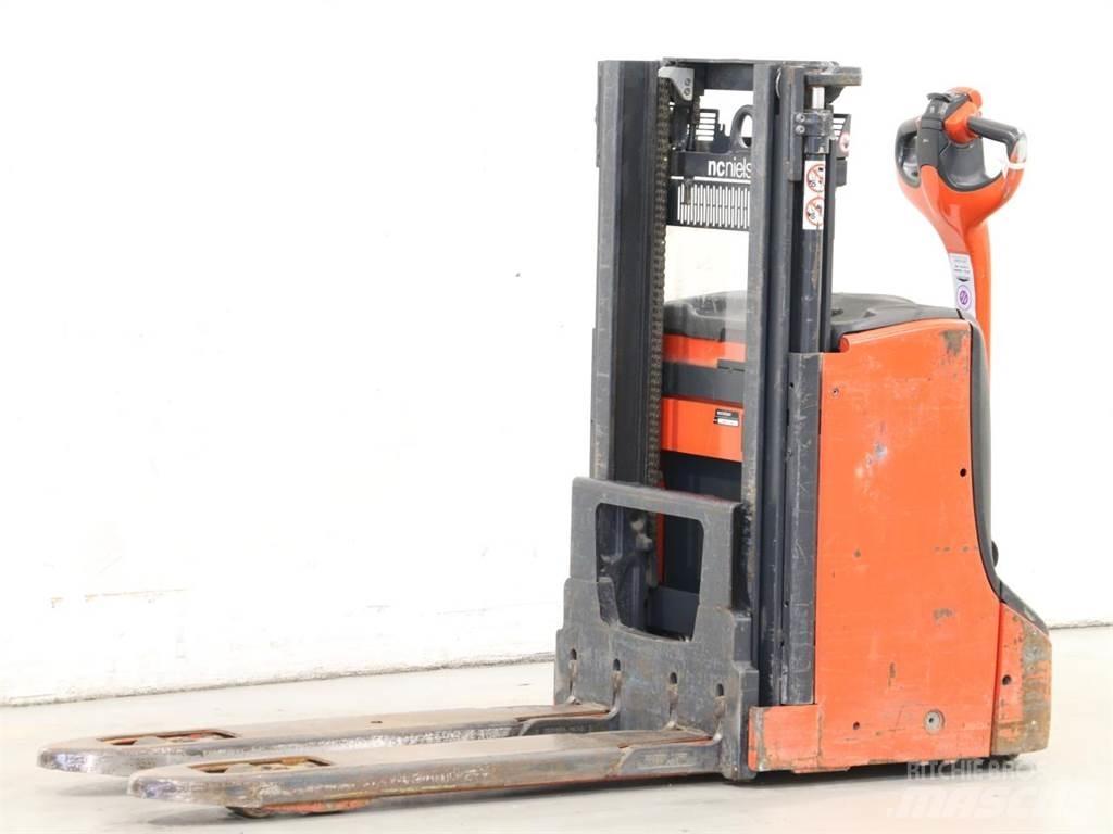 Linde D08/1160-00 Apiladores eléctricos