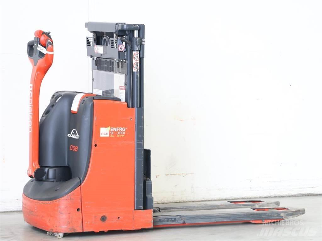 Linde D08/1160-01 Apiladores eléctricos