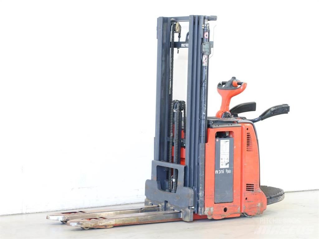 Linde D12AP/133 Apiladores eléctricos