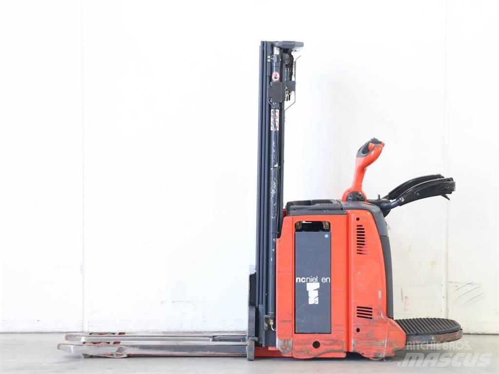 Linde D12AP/133 Apiladores eléctricos
