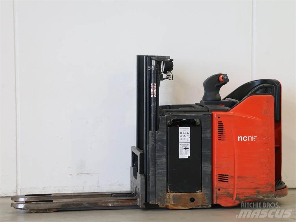Linde D12HPSP/133-00 Apiladores eléctricos