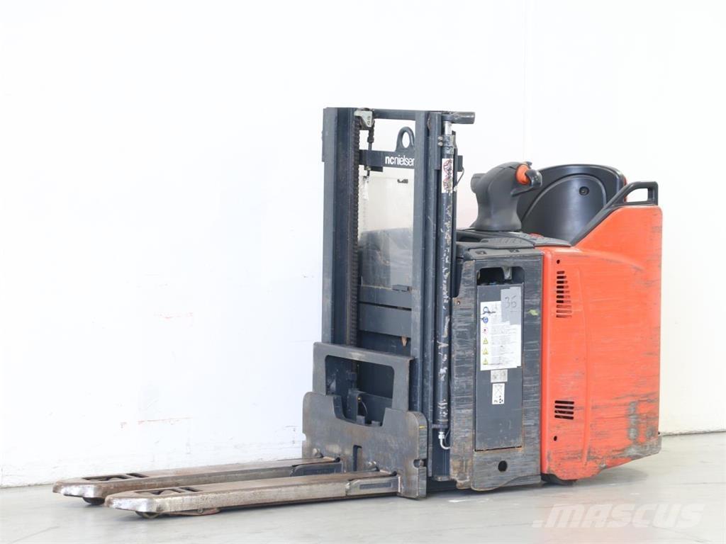 Linde D12SP/133 Apiladores eléctricos