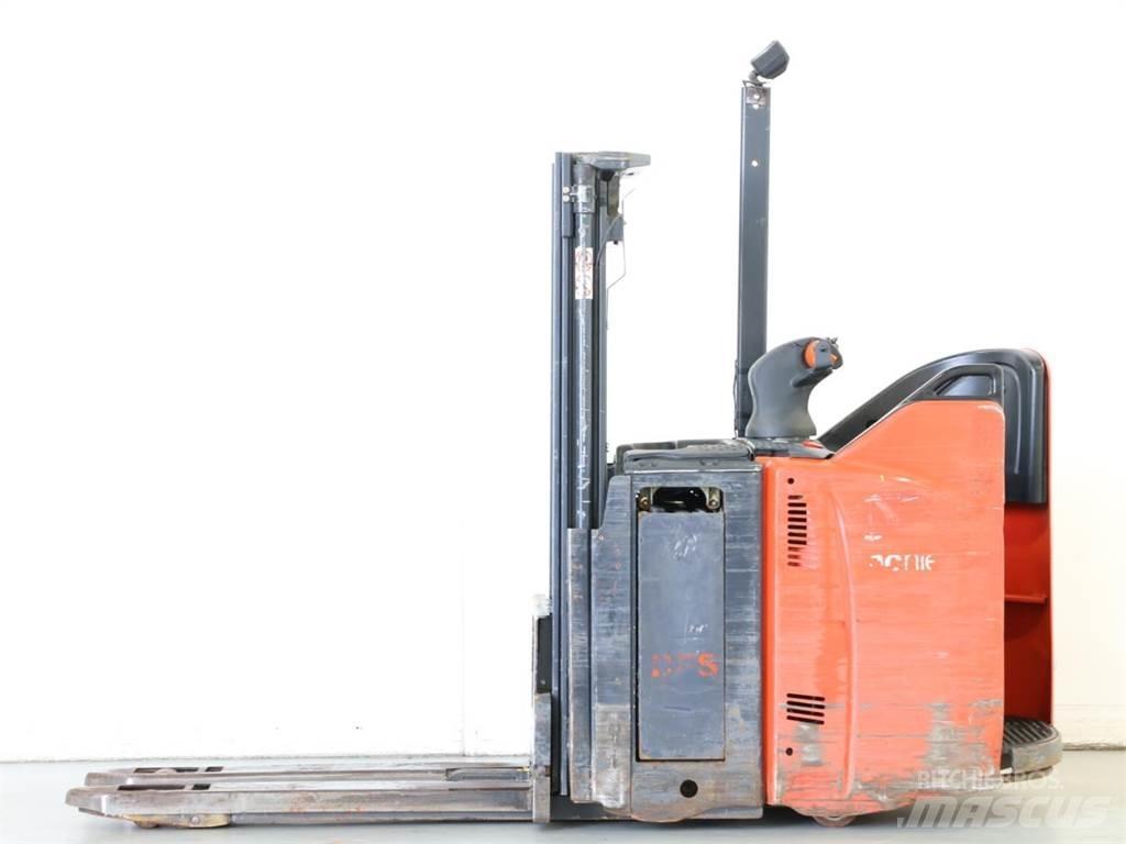Linde D12SP/133 Apiladores eléctricos