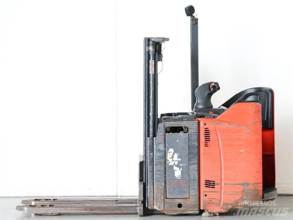 Linde D12SP/133-00 Apiladores eléctricos