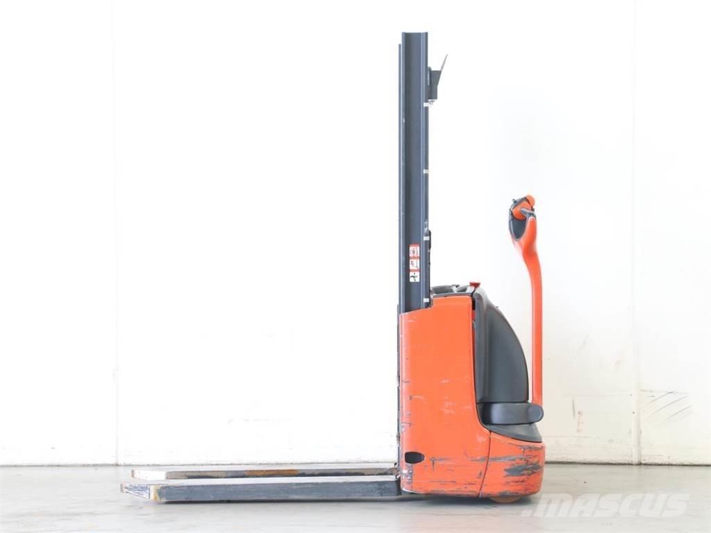 Linde L10/1172-01 Apiladores eléctricos
