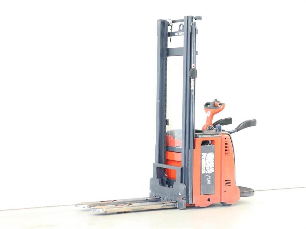 Linde L12AP/133-00 Apiladores eléctricos
