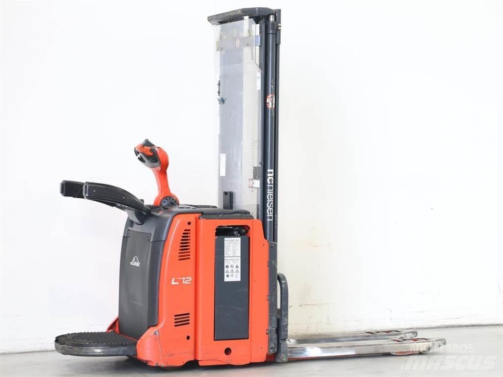 Linde L12LAP/133 Apiladores eléctricos