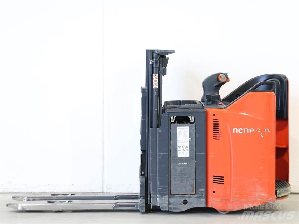 Linde L12SP/133-00 Apiladores eléctricos