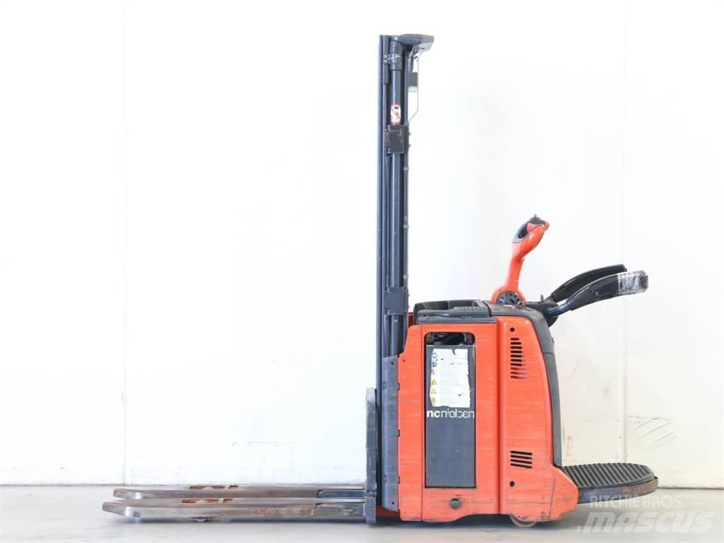 Linde L14AP/133 Apiladores eléctricos