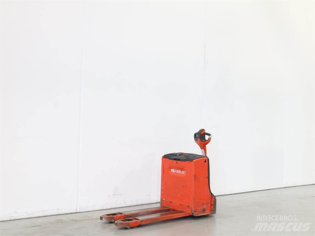 Linde T16/1152 Apiladores eléctricos