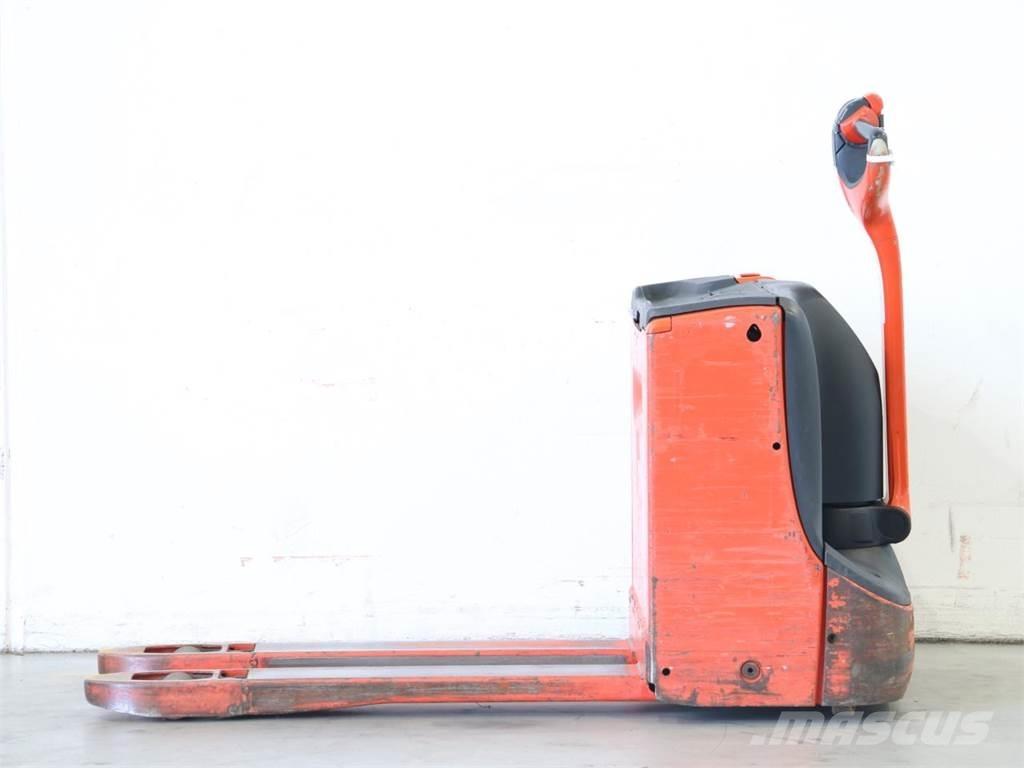 Linde T16/1152 Apiladores eléctricos
