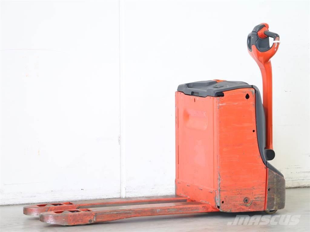 Linde T16/1152 Apiladores eléctricos