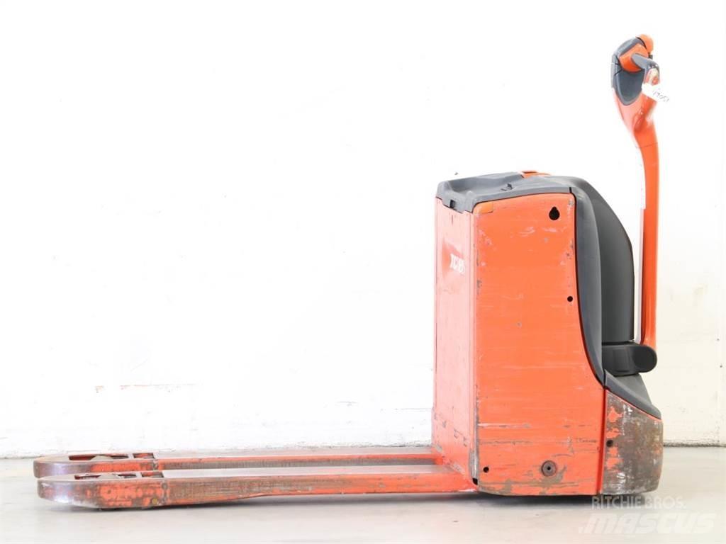 Linde T16/1152-00 Apiladores eléctricos