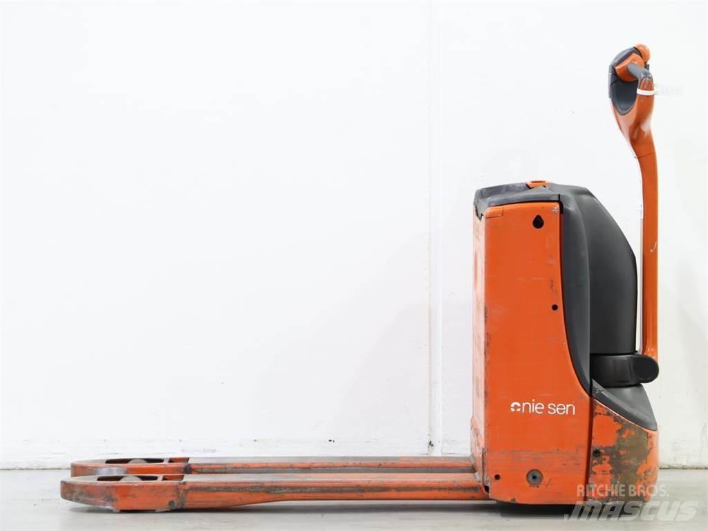 Linde T16/1152-00 Apiladores eléctricos