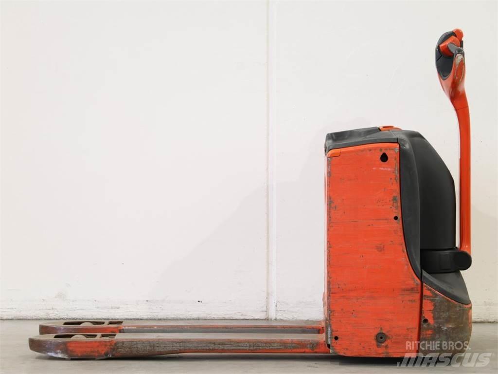 Linde T16/1152-00 Apiladores eléctricos