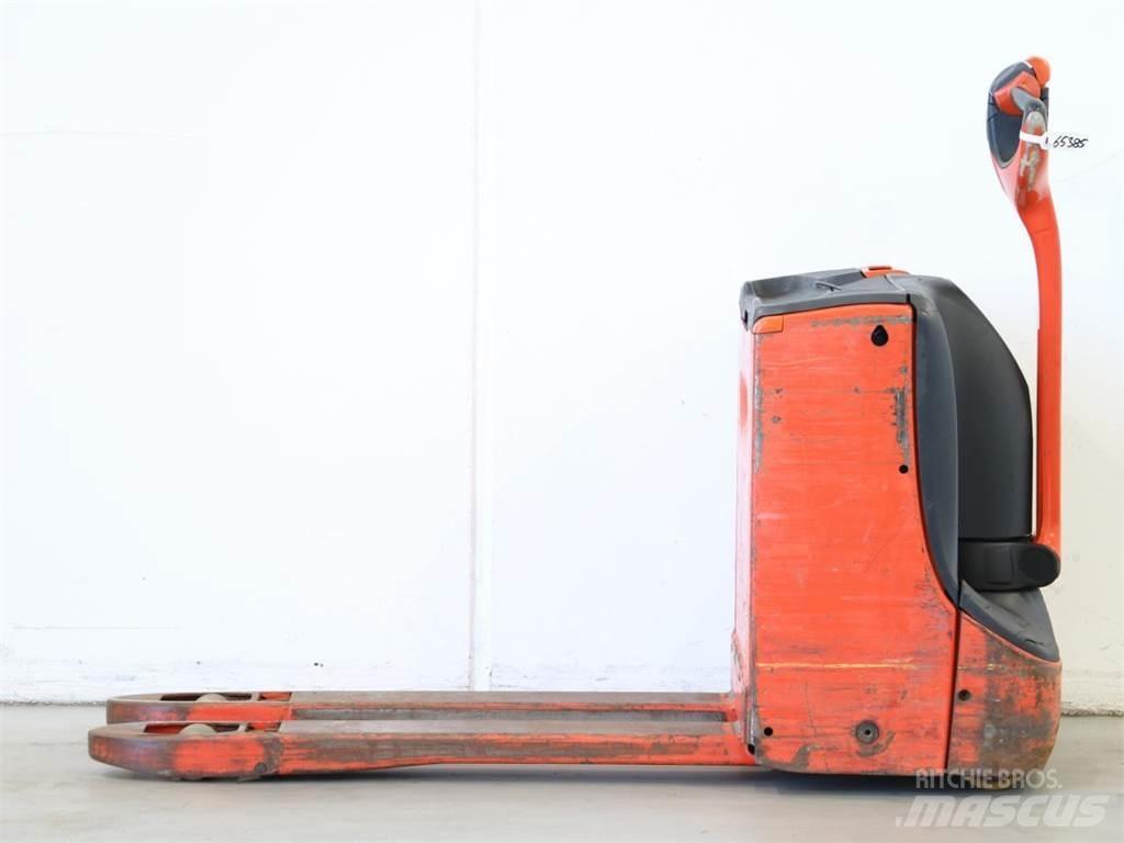 Linde T16/1152-00 Apiladores eléctricos