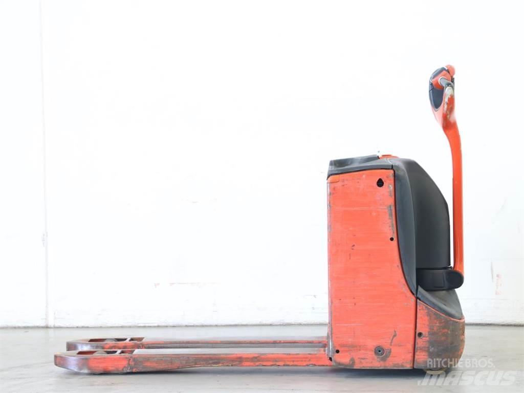 Linde T16/1152-00 Apiladores eléctricos