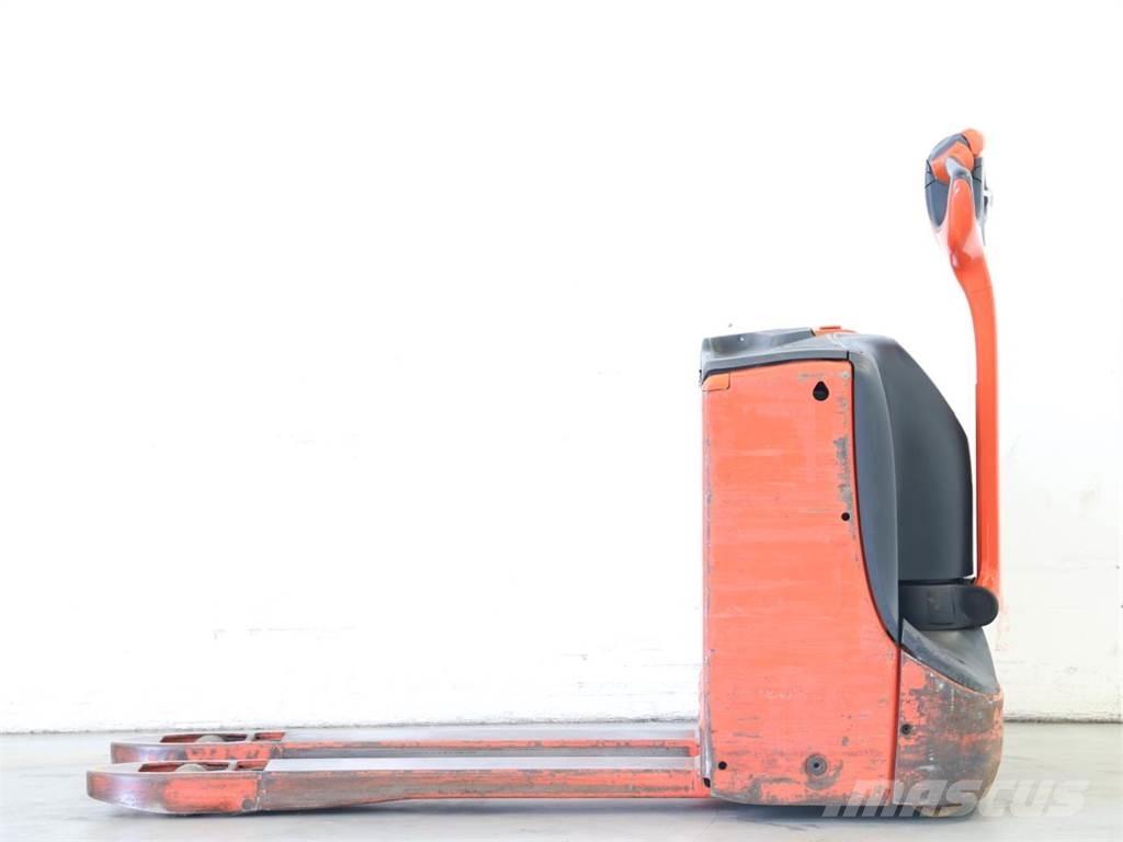 Linde T16/1152-00 Apiladores eléctricos