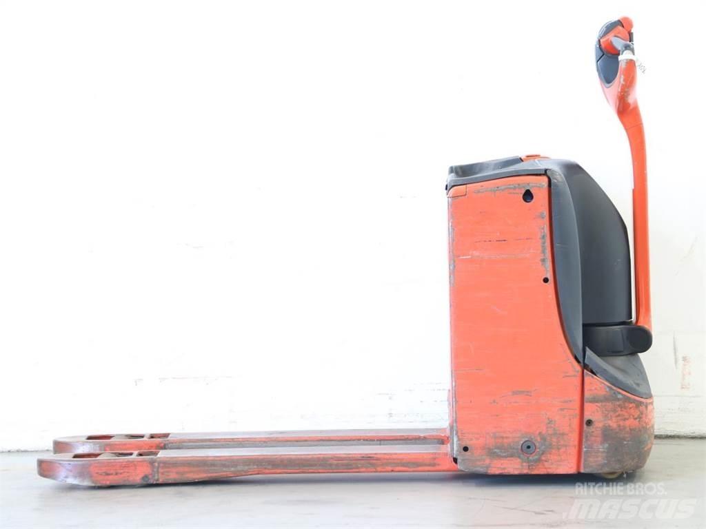 Linde T16/1152-00 Apiladores eléctricos