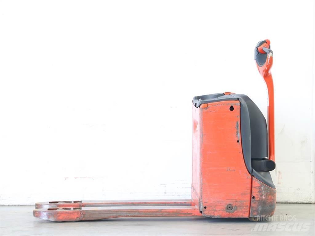 Linde T16/1152-00 Apiladores eléctricos