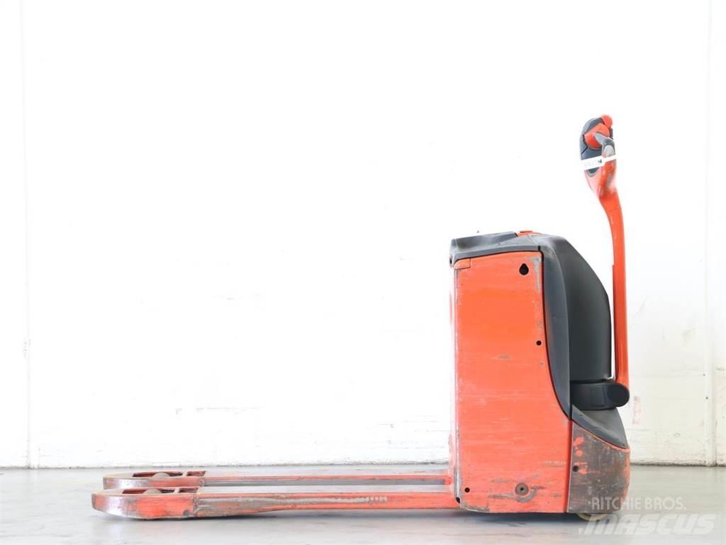 Linde T16/1152-00 Apiladores eléctricos