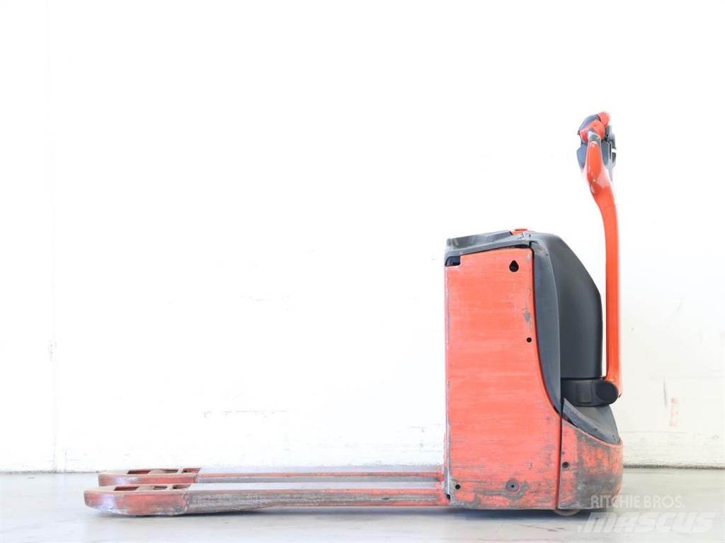 Linde T16/1152-00 Apiladores eléctricos