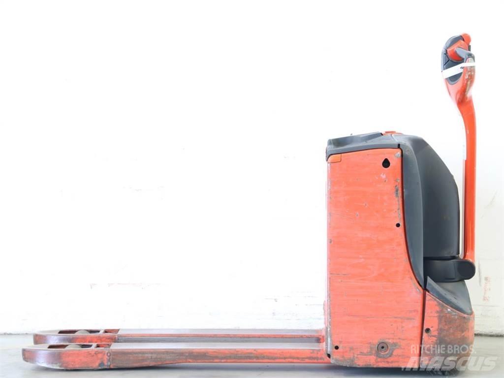 Linde T16/1152-00 Apiladores eléctricos