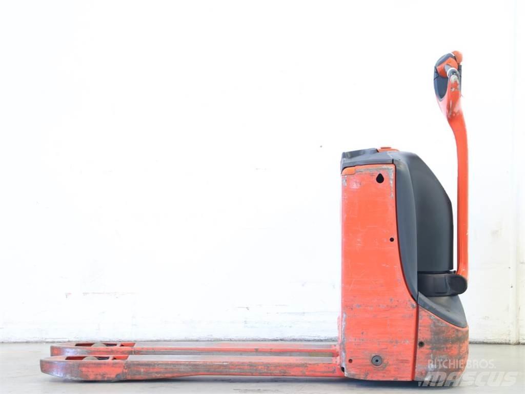 Linde T16/1152-02 Apiladores eléctricos