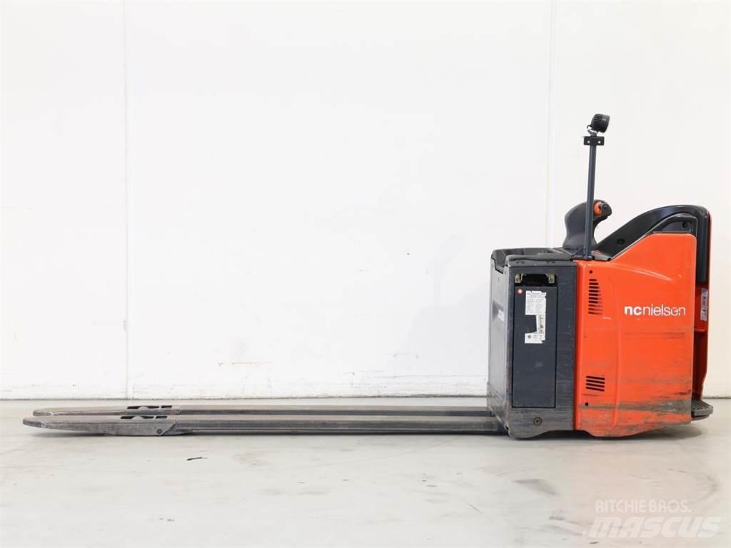 Linde T20SP/131-07 Apiladores eléctricos