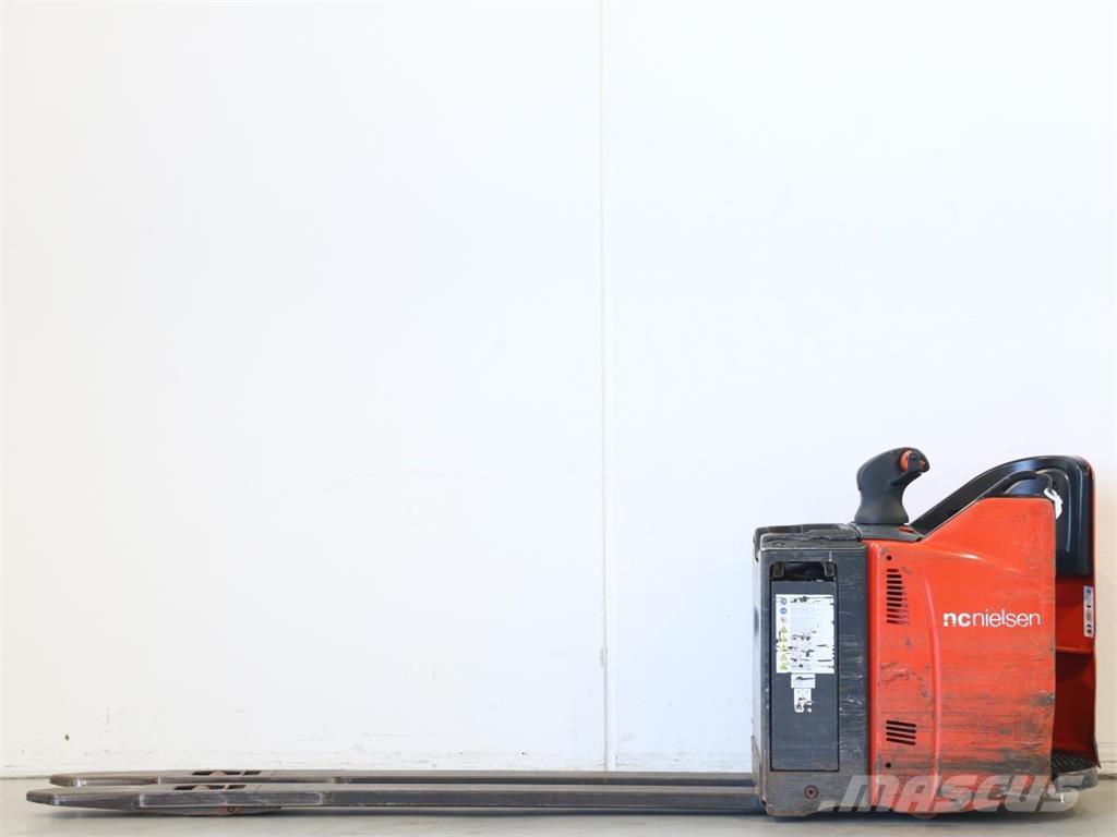 Linde T20SP/131-07 Apiladores eléctricos