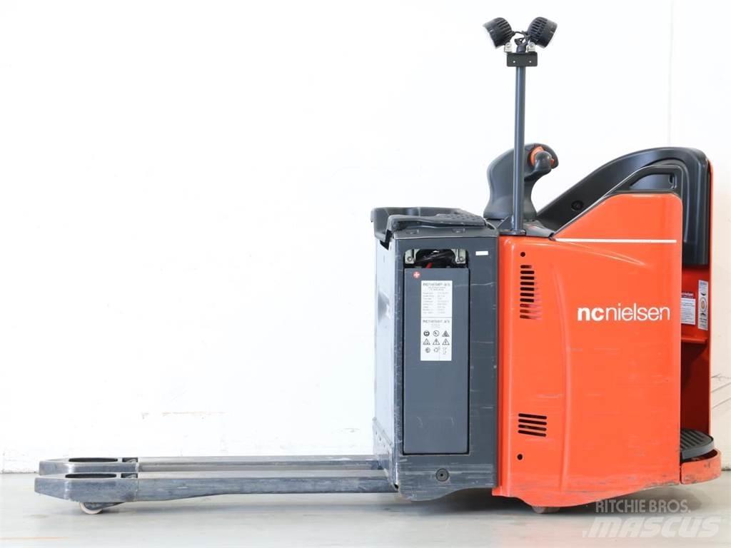 Linde T20SP/131-08 Apiladores eléctricos