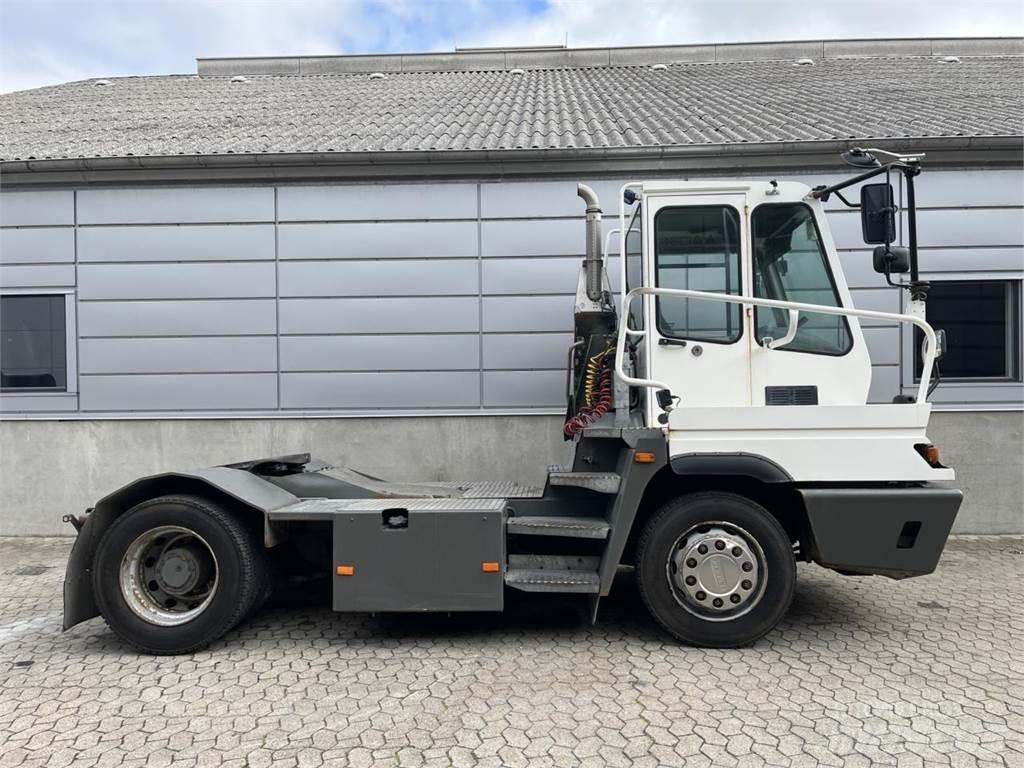 Terberg YT222 4x2 Almacenaje - Otros