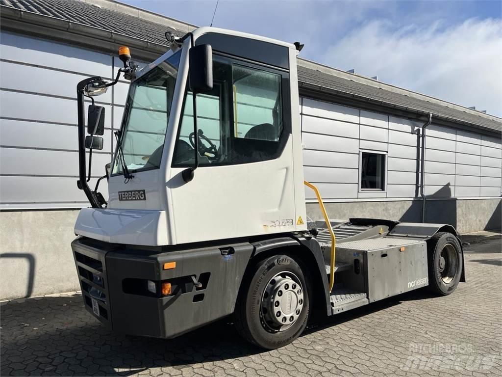 Terberg YT223 4x2 Almacenaje - Otros