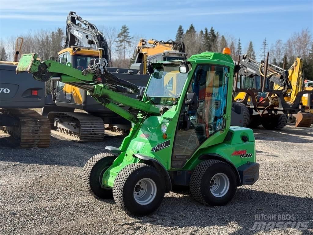 Avant 640 DLX Palas cargadoras