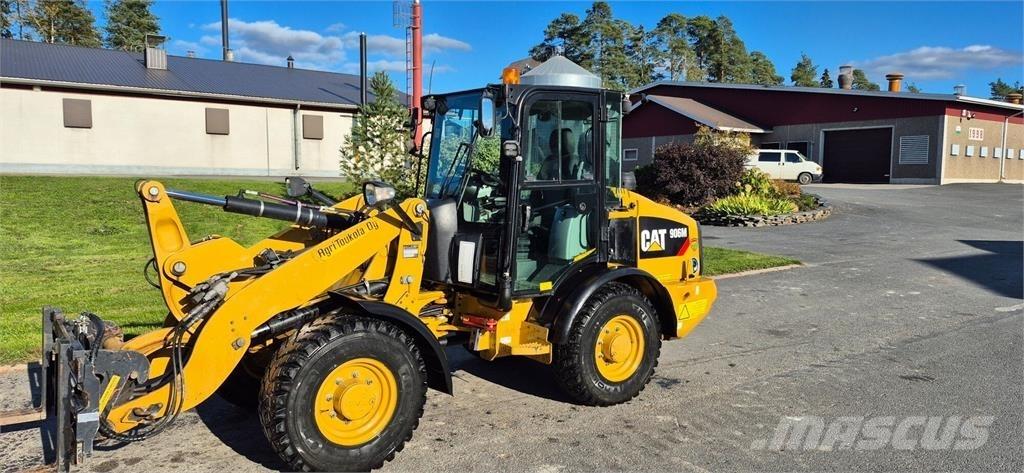 CAT 906M Cargadoras sobre ruedas