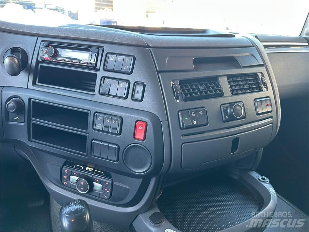 DAF XF 530 6x4 Cabezas tractoras