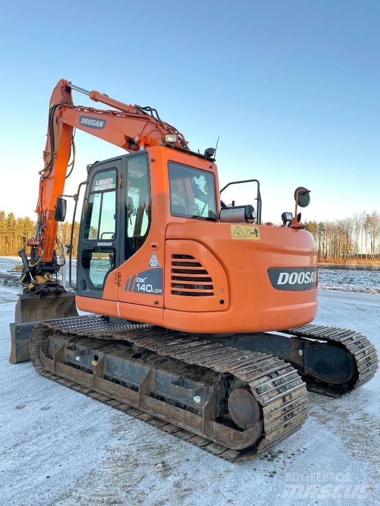 Doosan DX 140 LCR Excavadoras de cadenas
