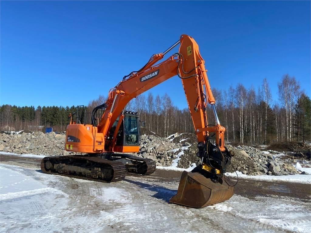 Doosan DX 235 LCR Excavadoras de cadenas