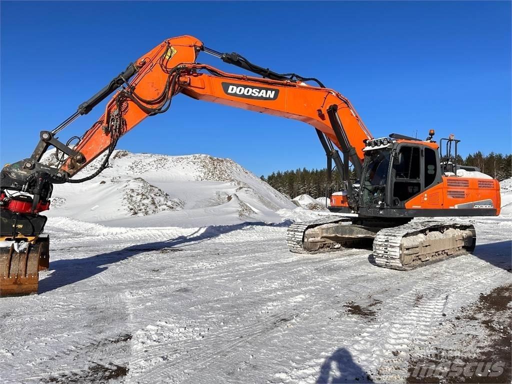 Doosan DX300 LC-5 Excavadoras de cadenas