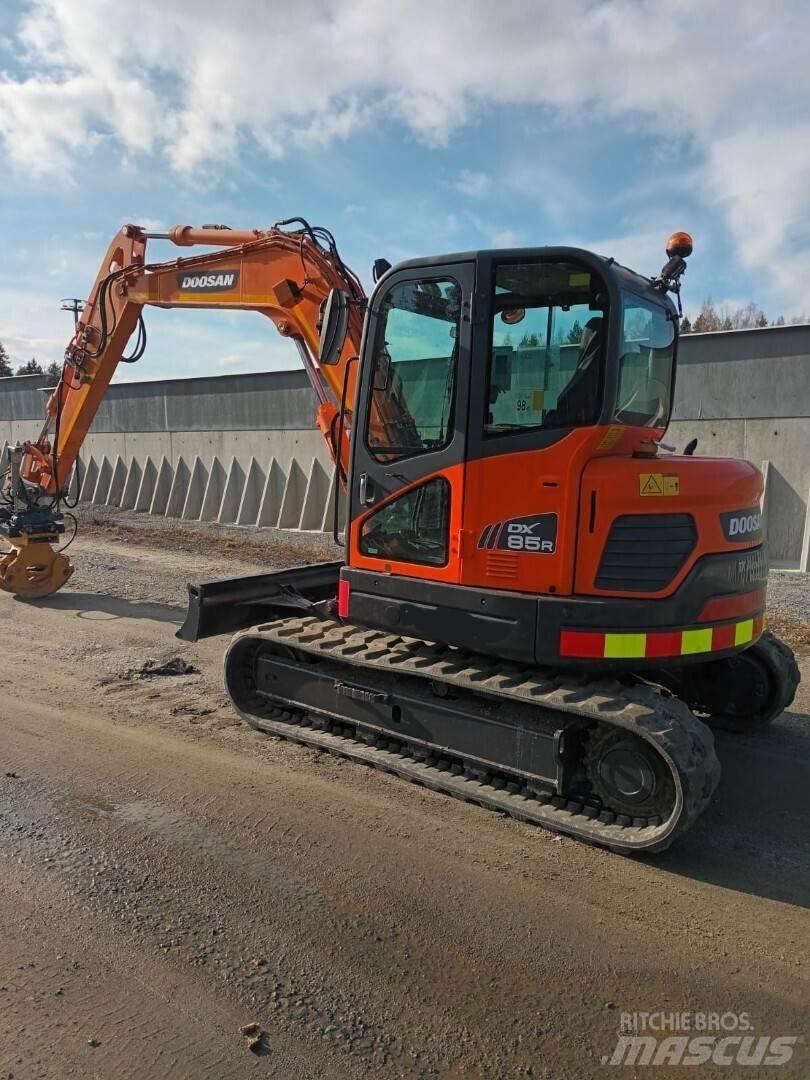 Doosan DX85 R Excavadoras 7t - 12t