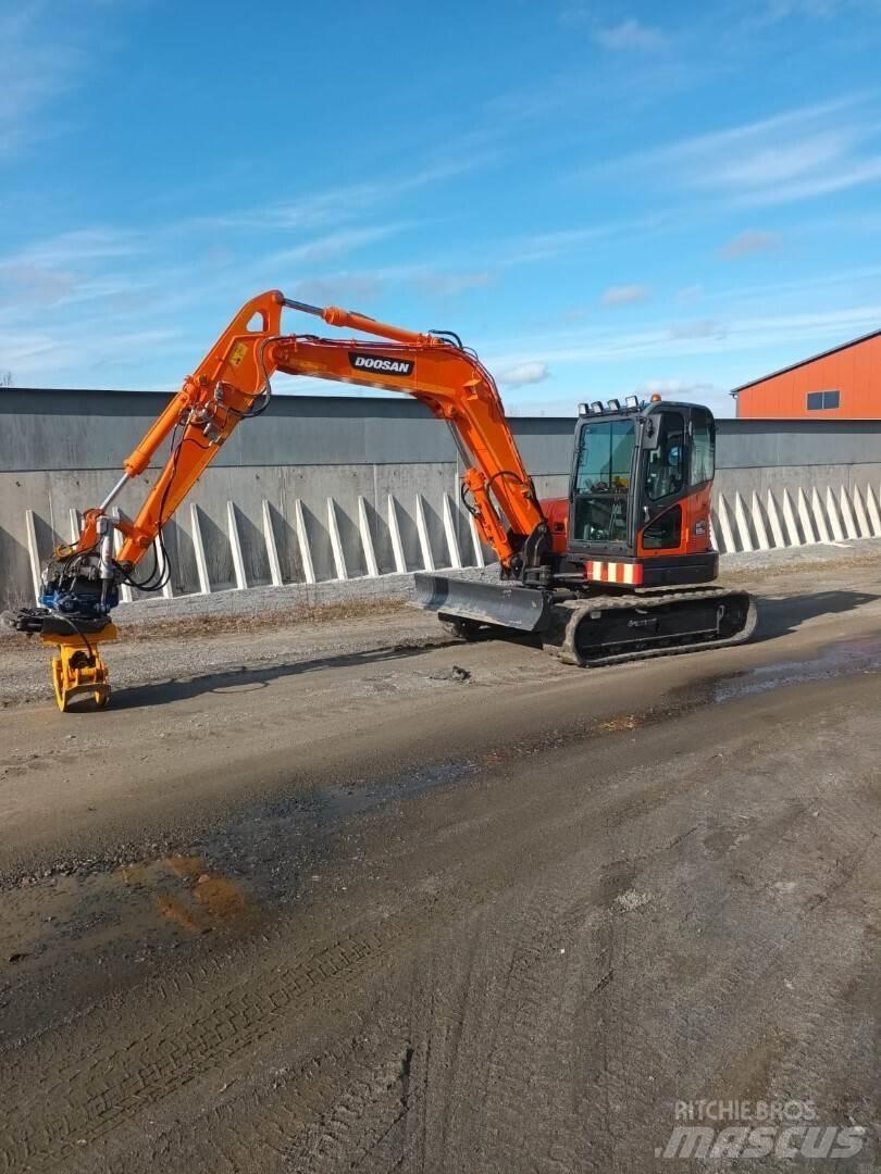 Doosan DX85 R Excavadoras 7t - 12t