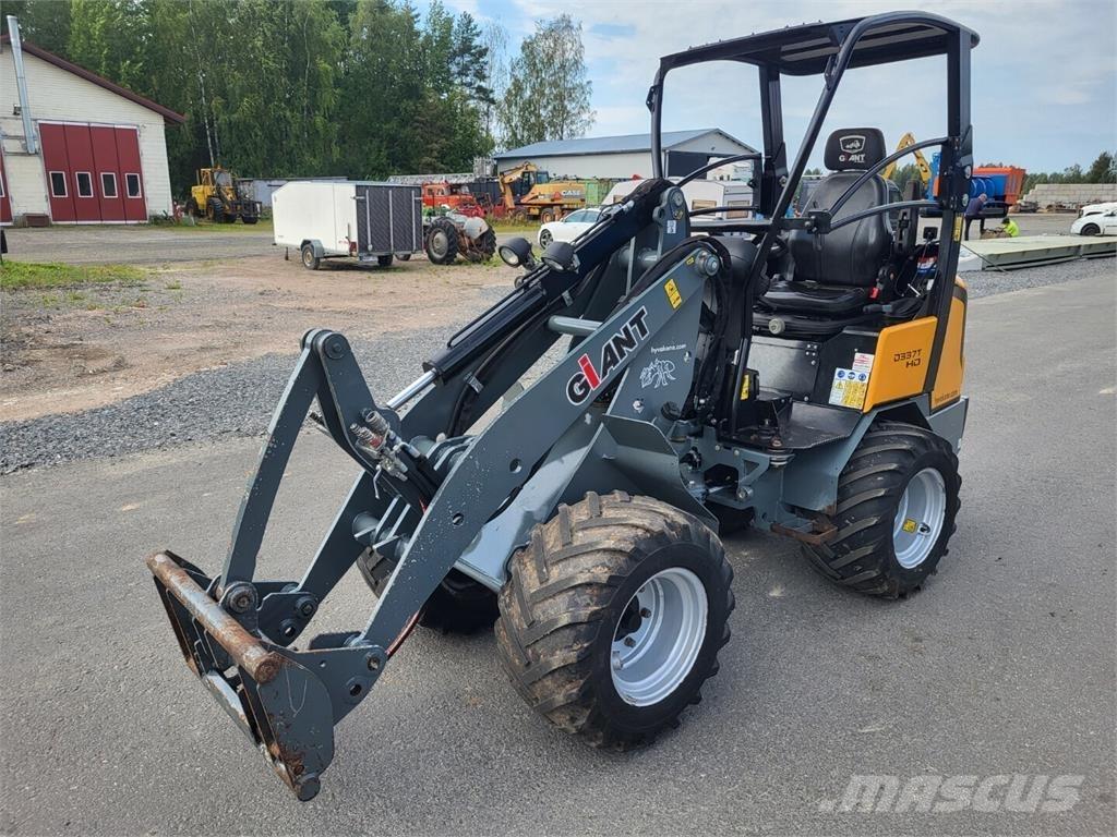 GiANT D337T Agricultura - Otros