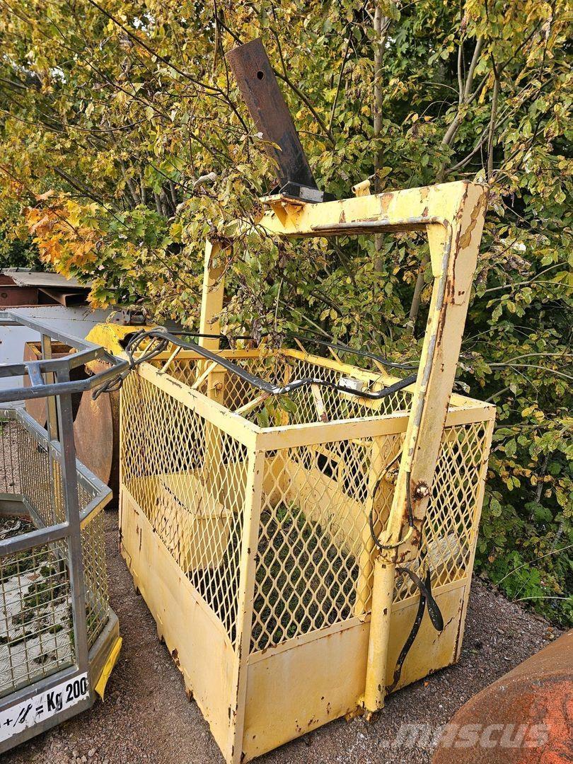  Henkilökori Grúas articuladas y otra maquinaria de elevación