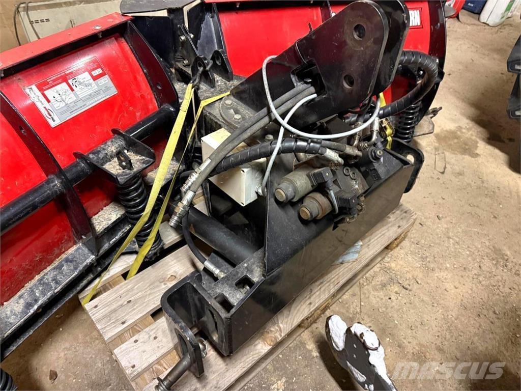 Hilltip Aura Láminas y cuñas quitanieves