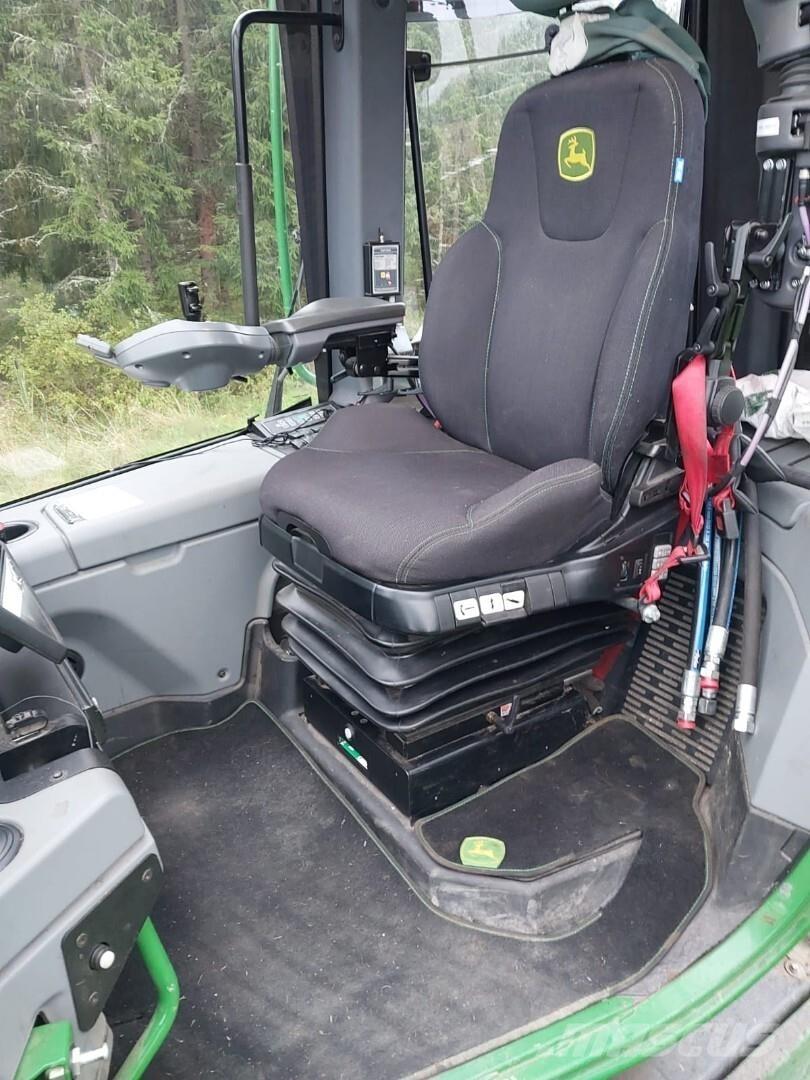John Deere 1210G Autocargadoras