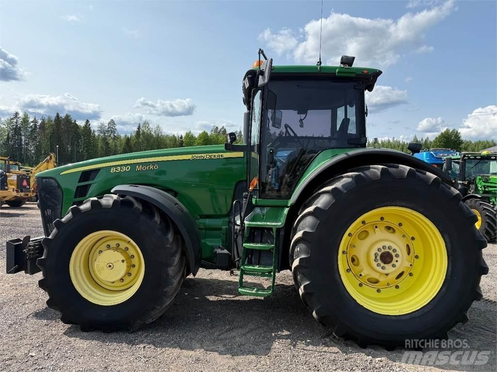 John Deere 8330 Tractores