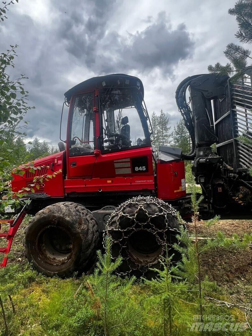 Komatsu 845 Autocargadoras