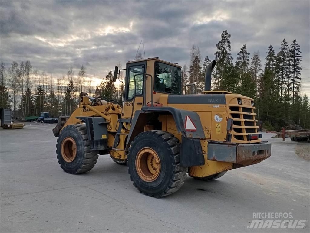 Komatsu WA 380-3H Cargadoras sobre ruedas